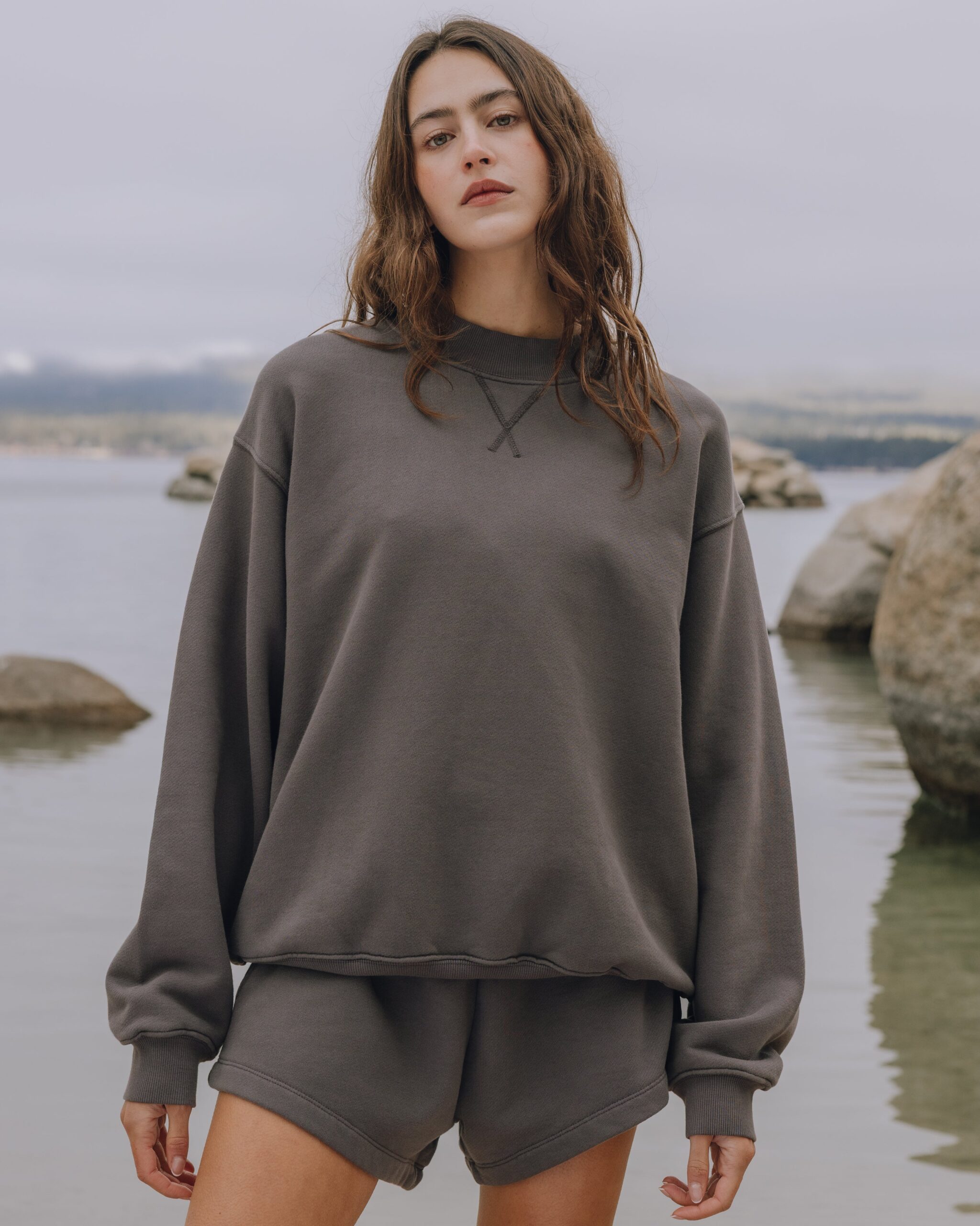 Daily Drills Oversized Crew Vintage Black Daily Drills Oversized Crew Vintage Black